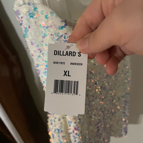 Of the Shoulder White Sparkling - Picture 3 of 4